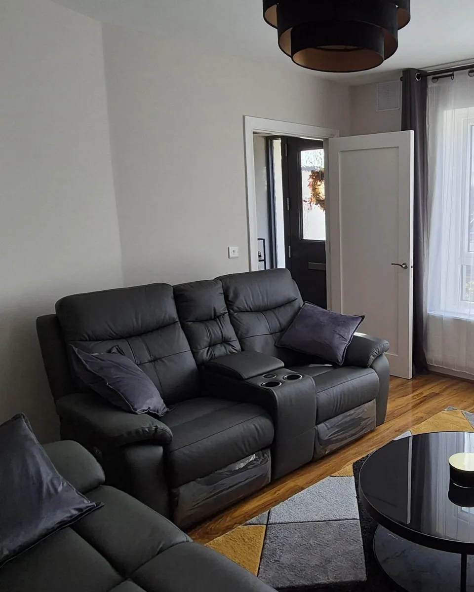Leather two and three seater recliner - Image 1