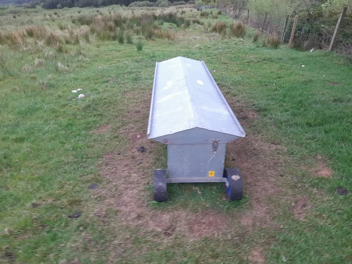 Sheep creep feeder - Image 1