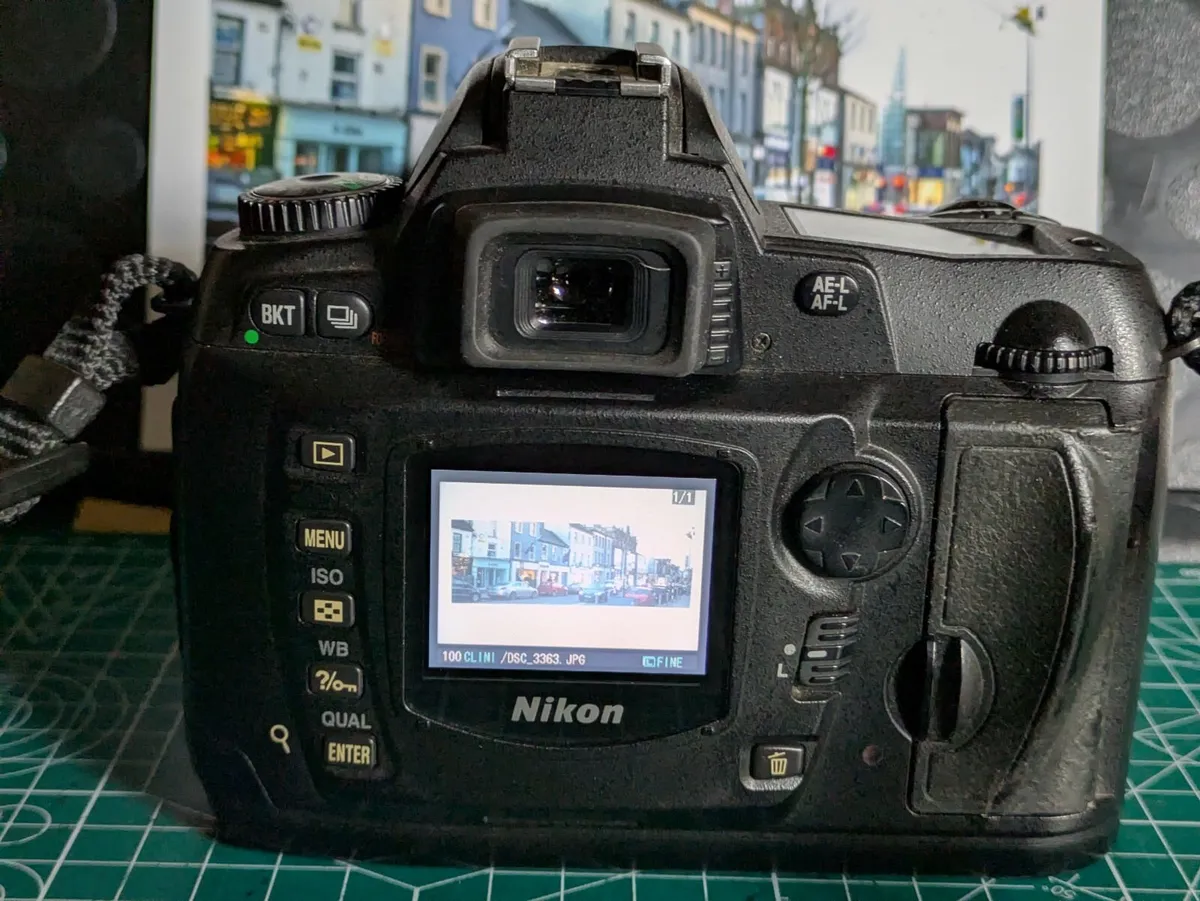 Nikon D70 6MP CCD🌈 sensor DSLR camera Very good c - Image 3