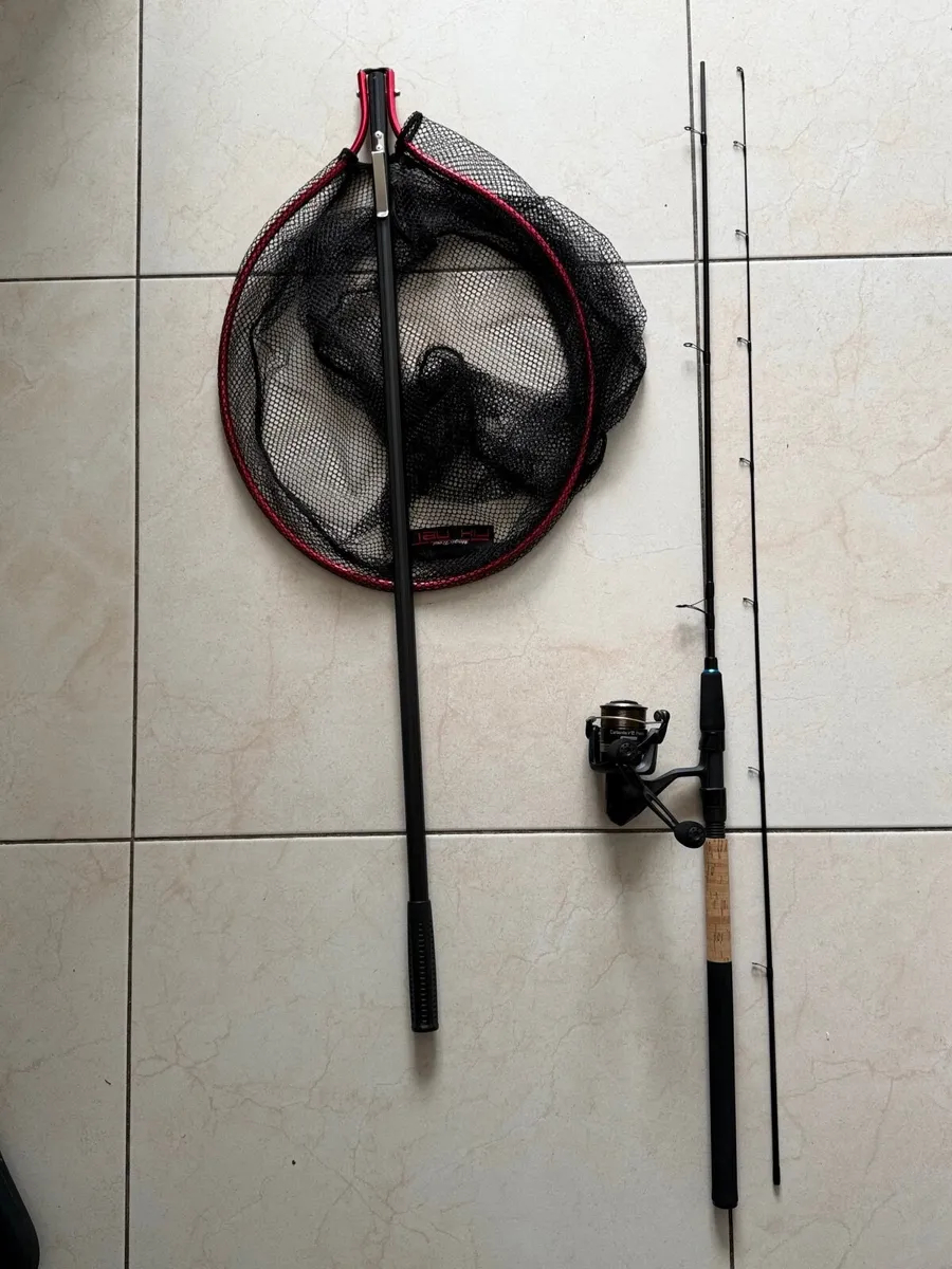 Complete Float Fishing Set – Rod, Reel, Net + More - Image 2