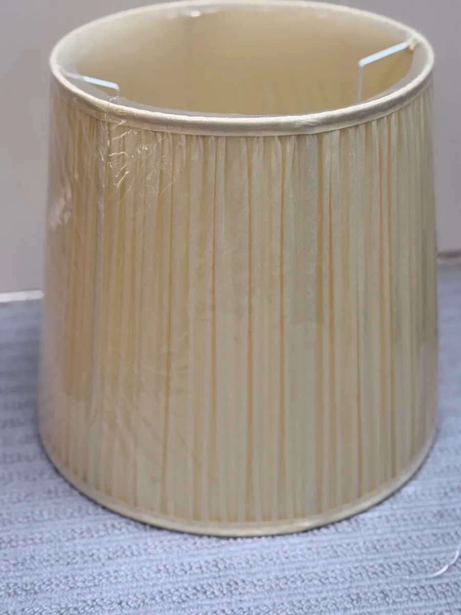 Silk lampshade - Image 1