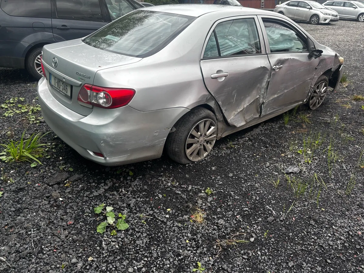 Toyota corollas/ Auris for breaking - Image 3