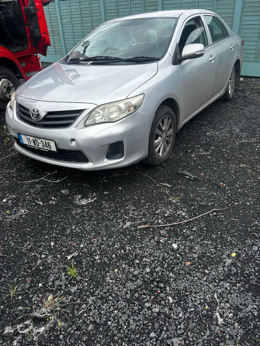 Toyota corollas/ Auris for breaking - Image 1