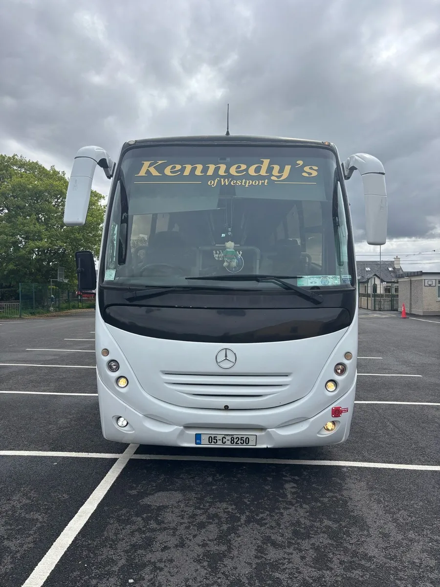 41 seater Bus - Image 1