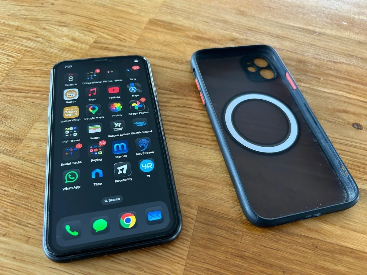 iPhone 11 64 gig    perfect condition - Image 4