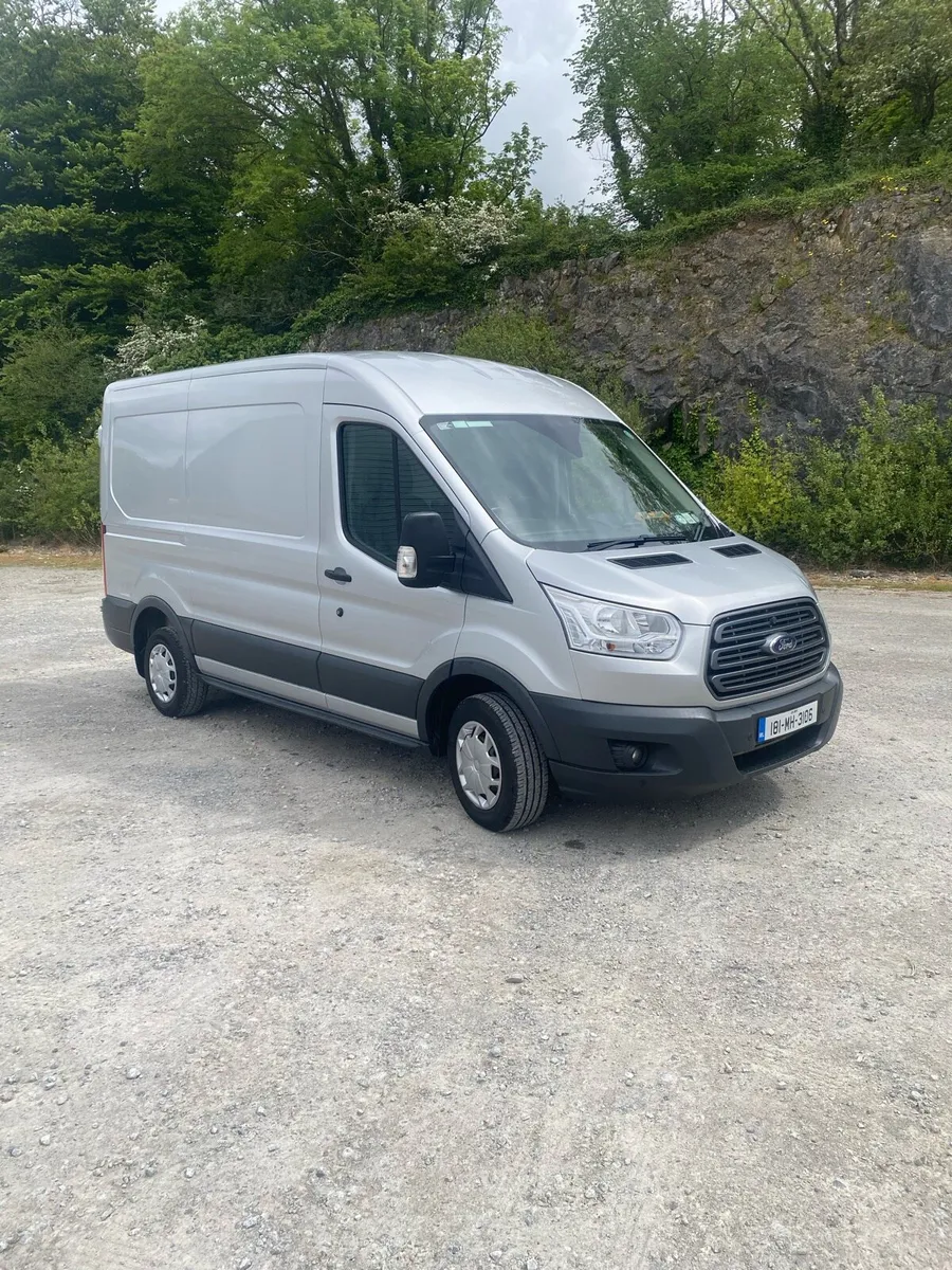2018 ford transit trend - Image 1