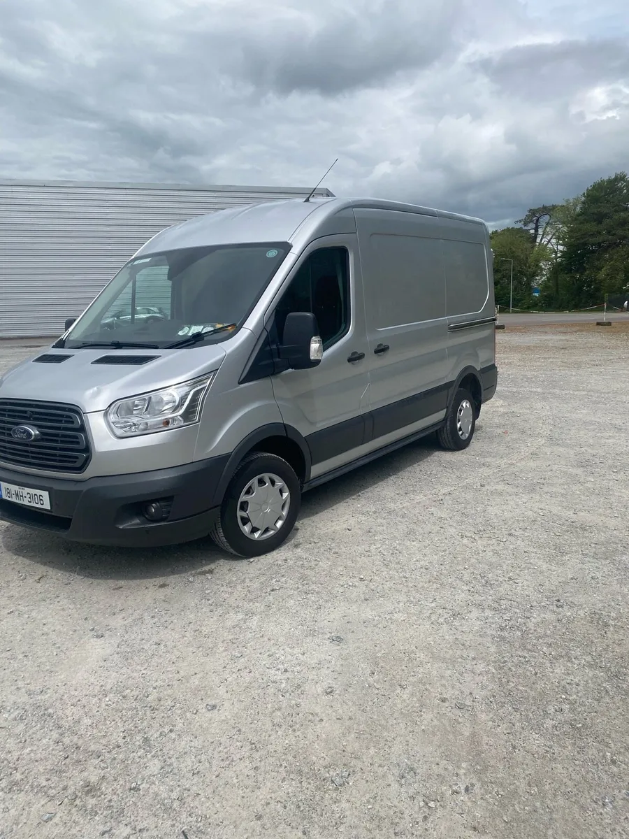 2018 ford transit trend - Image 3
