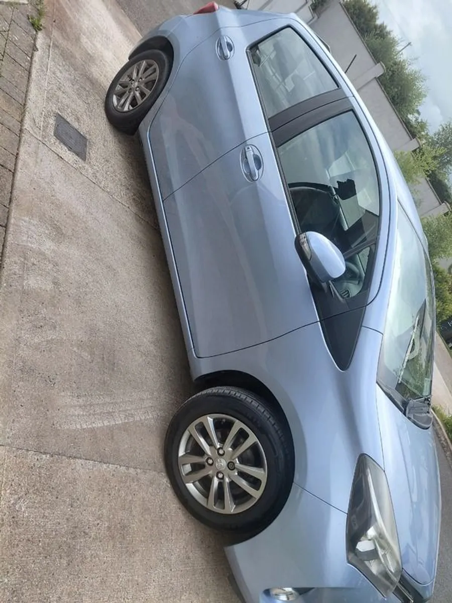Car - Image 3