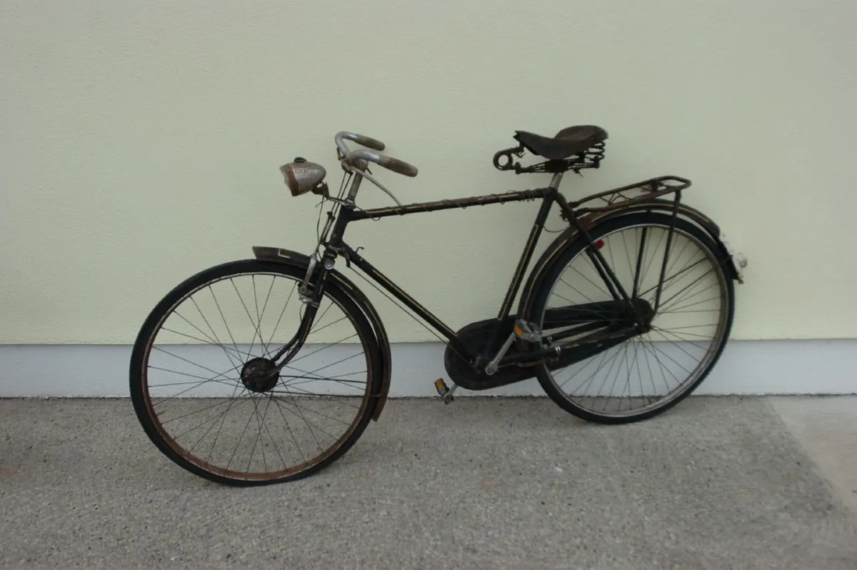 Gents high nelly bicycle - Image 4