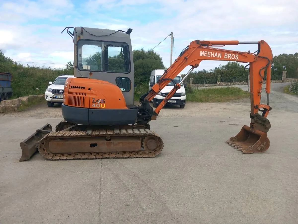 Hitachi ZX40 - Image 1