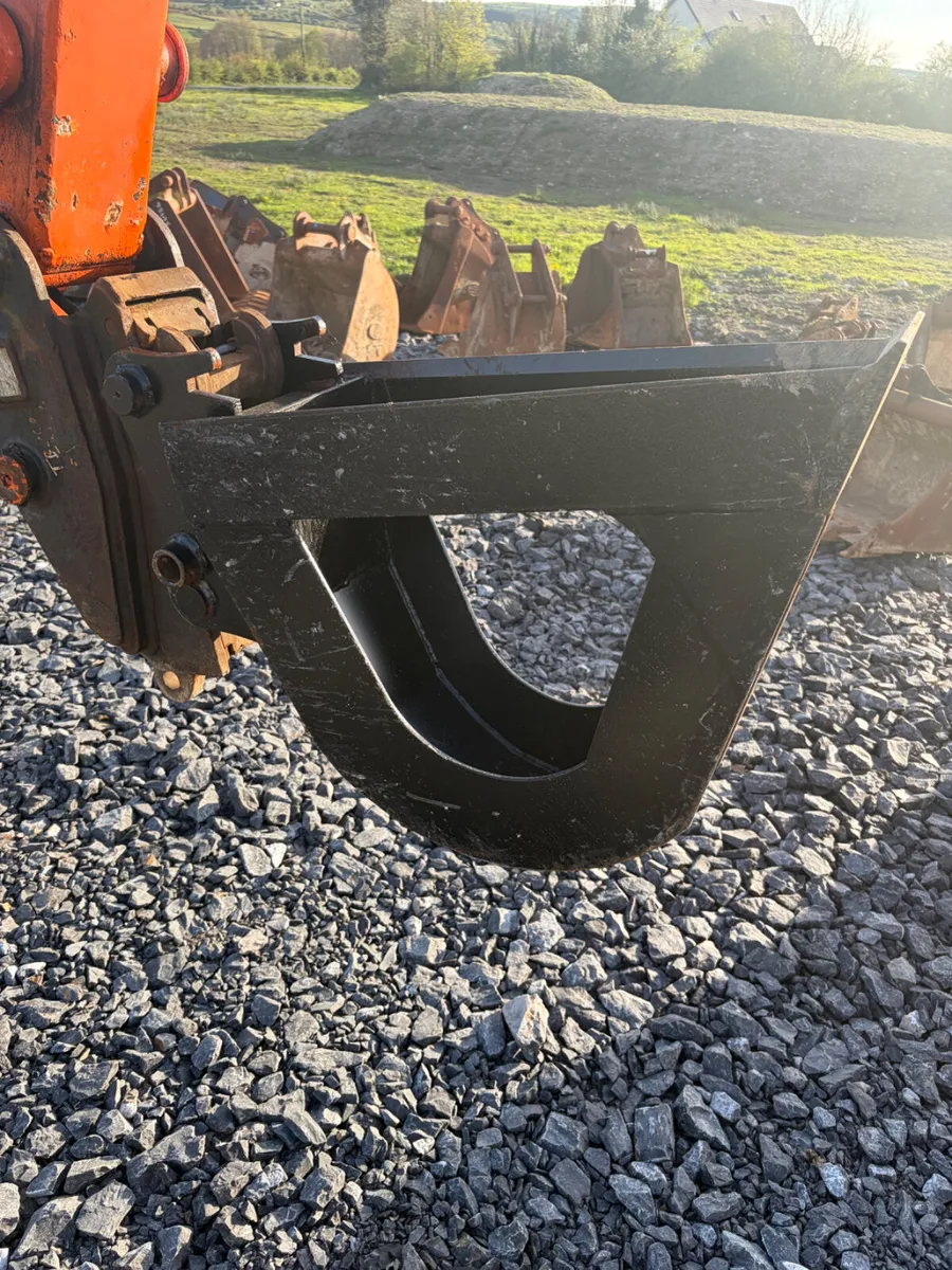 Unused Tile/shoring buckets for sale - Image 3