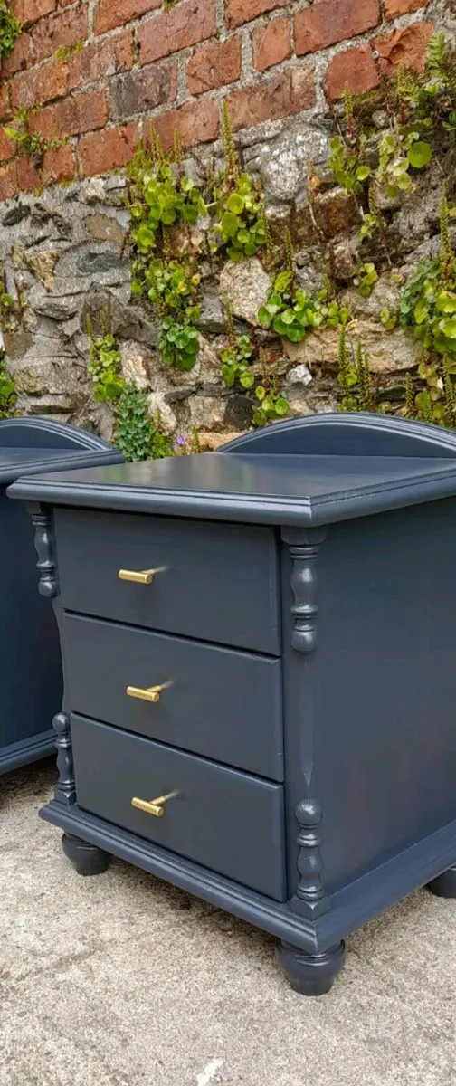 Bedside Lockers x 2 - Image 2
