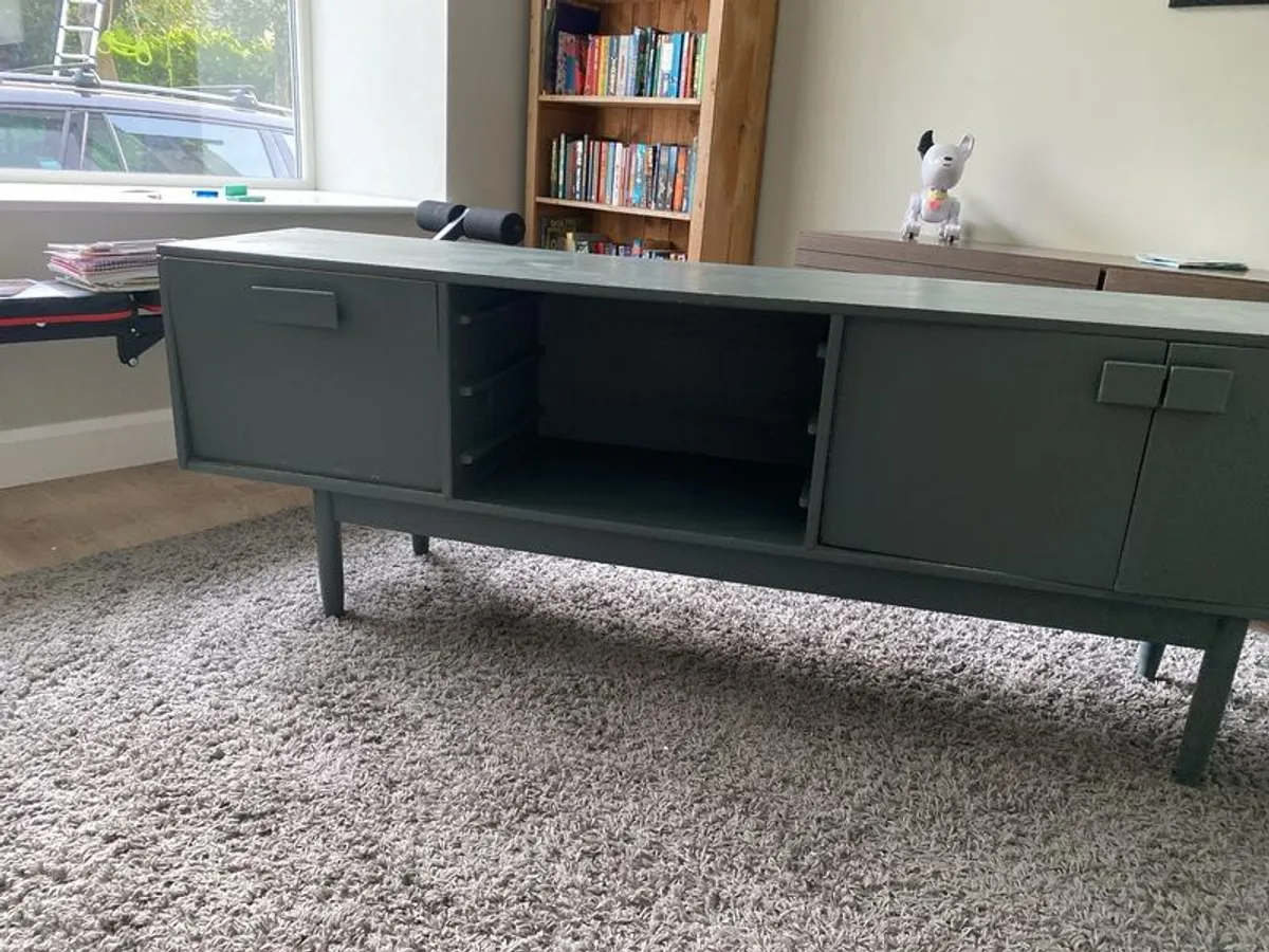 Sideboard - Image 4