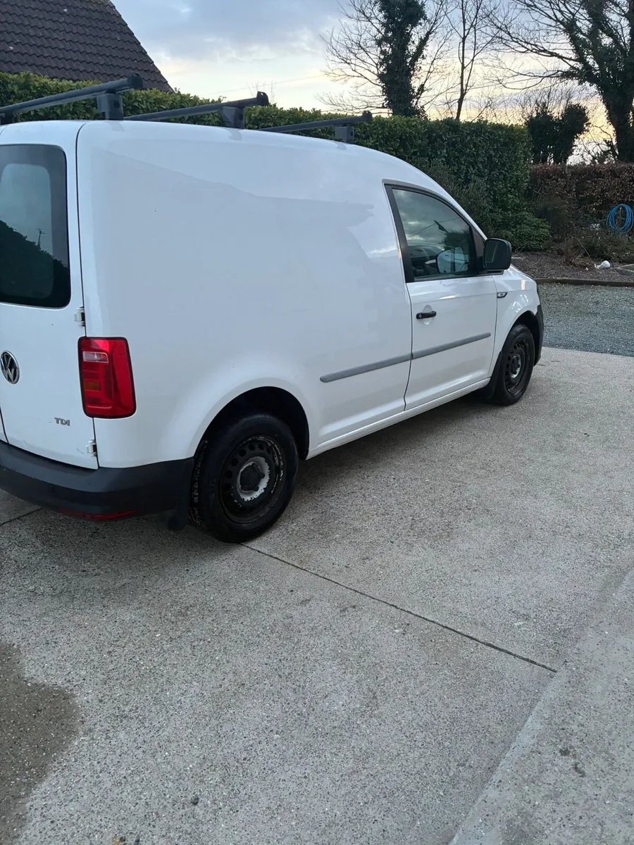 Volkswagen caddy - Image 4