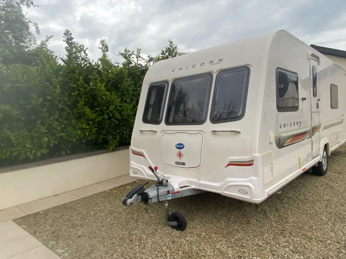Caravan - Image 2