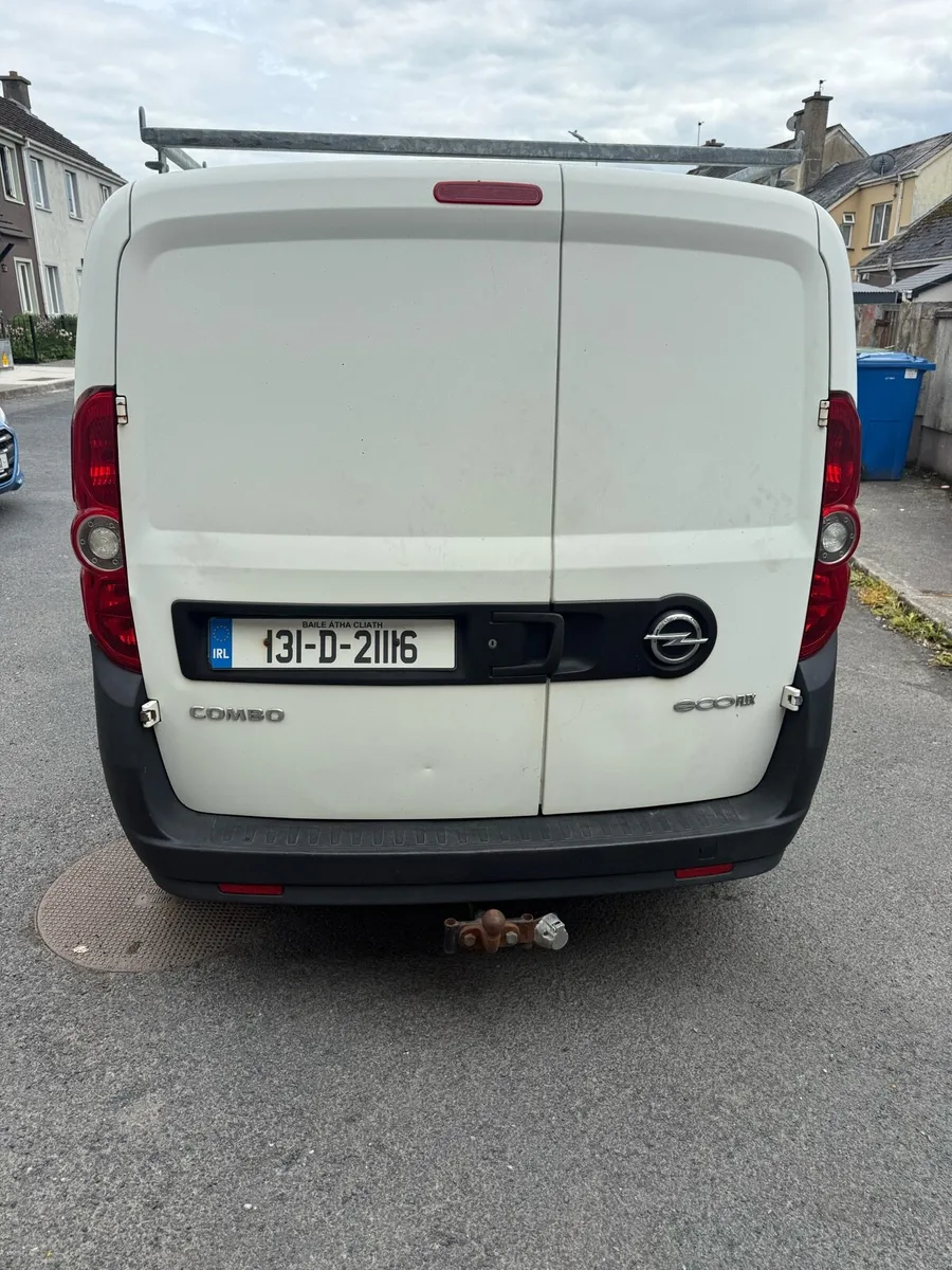 Van - Image 2