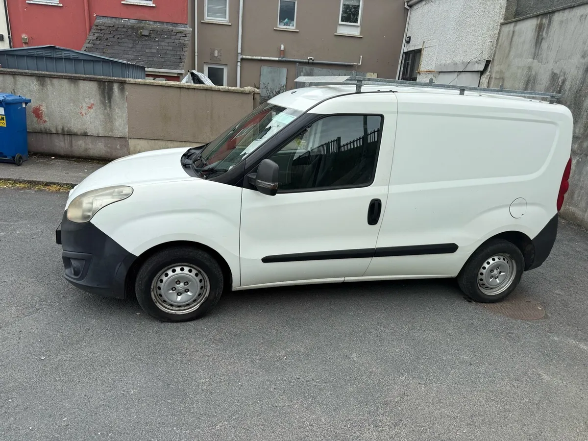 Van - Image 3