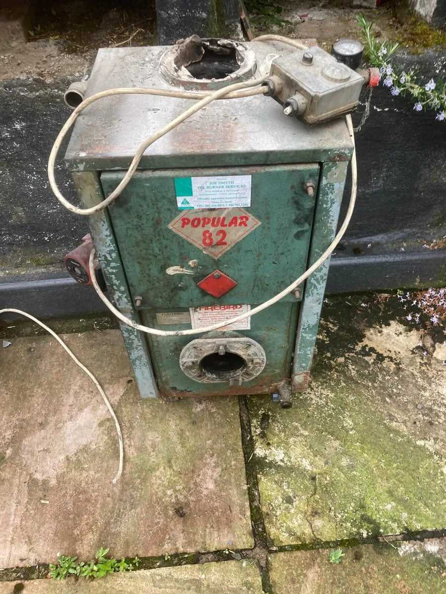 Oil fired boiler / Stanley solid fuel cooker - Image 2