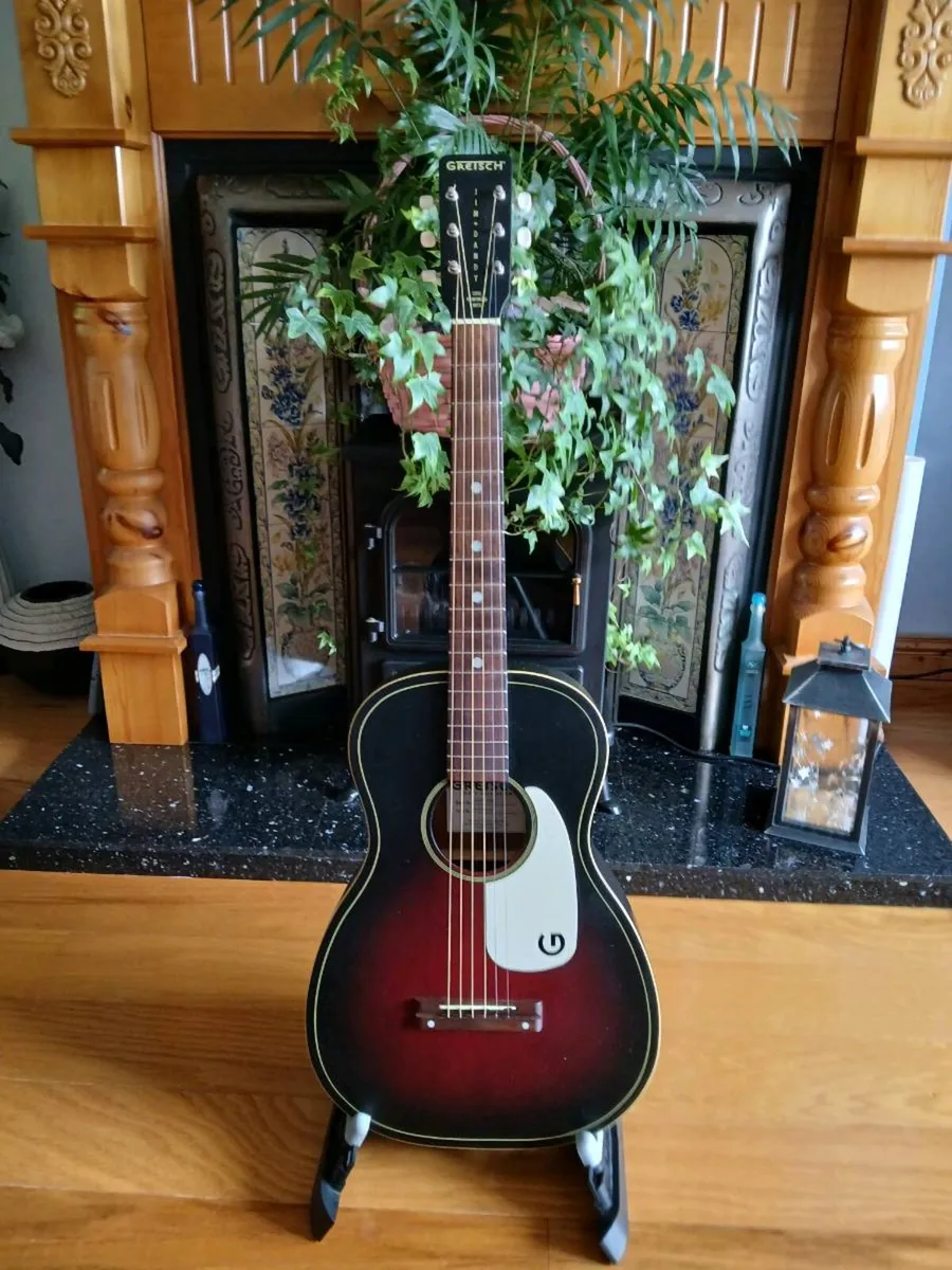 Gresch G9500 2SB Parlor/Travel guitar - Image 1