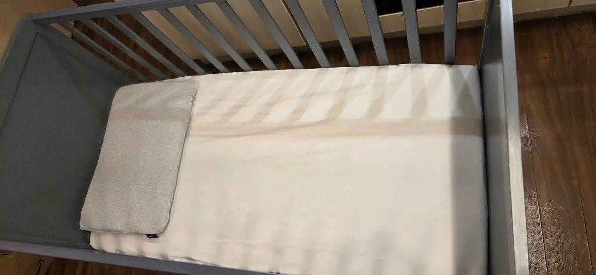 Baby Elegance Elle Cot Grey with mattress and Clev - Image 2