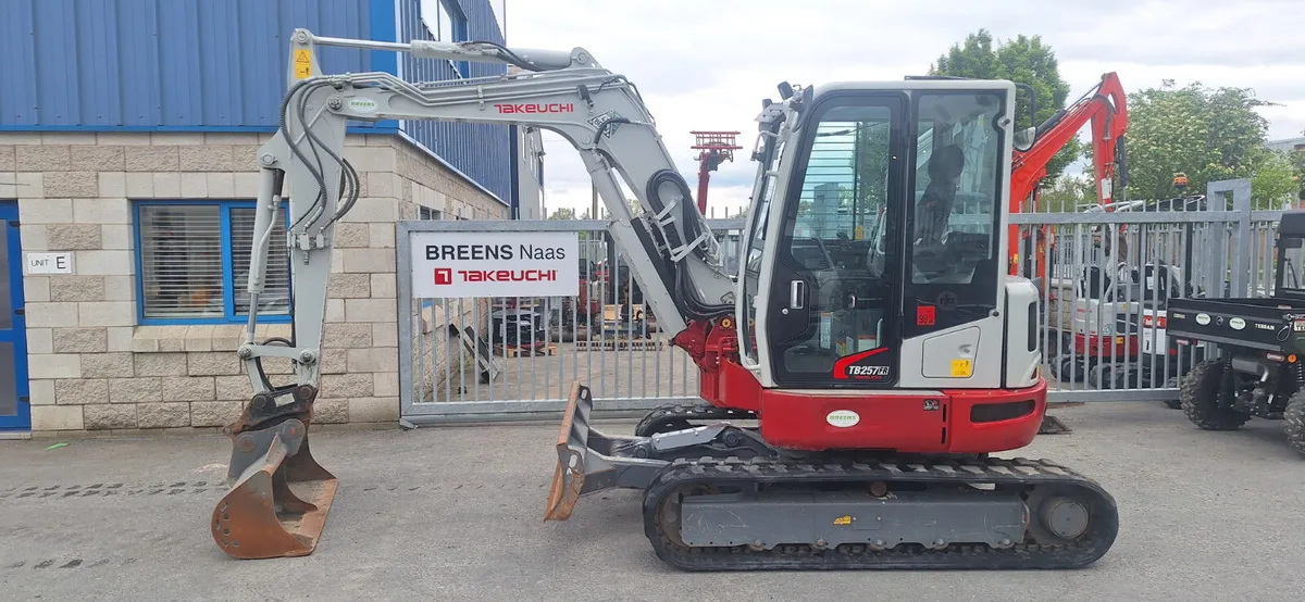Takeuchi TB257FR - Image 1