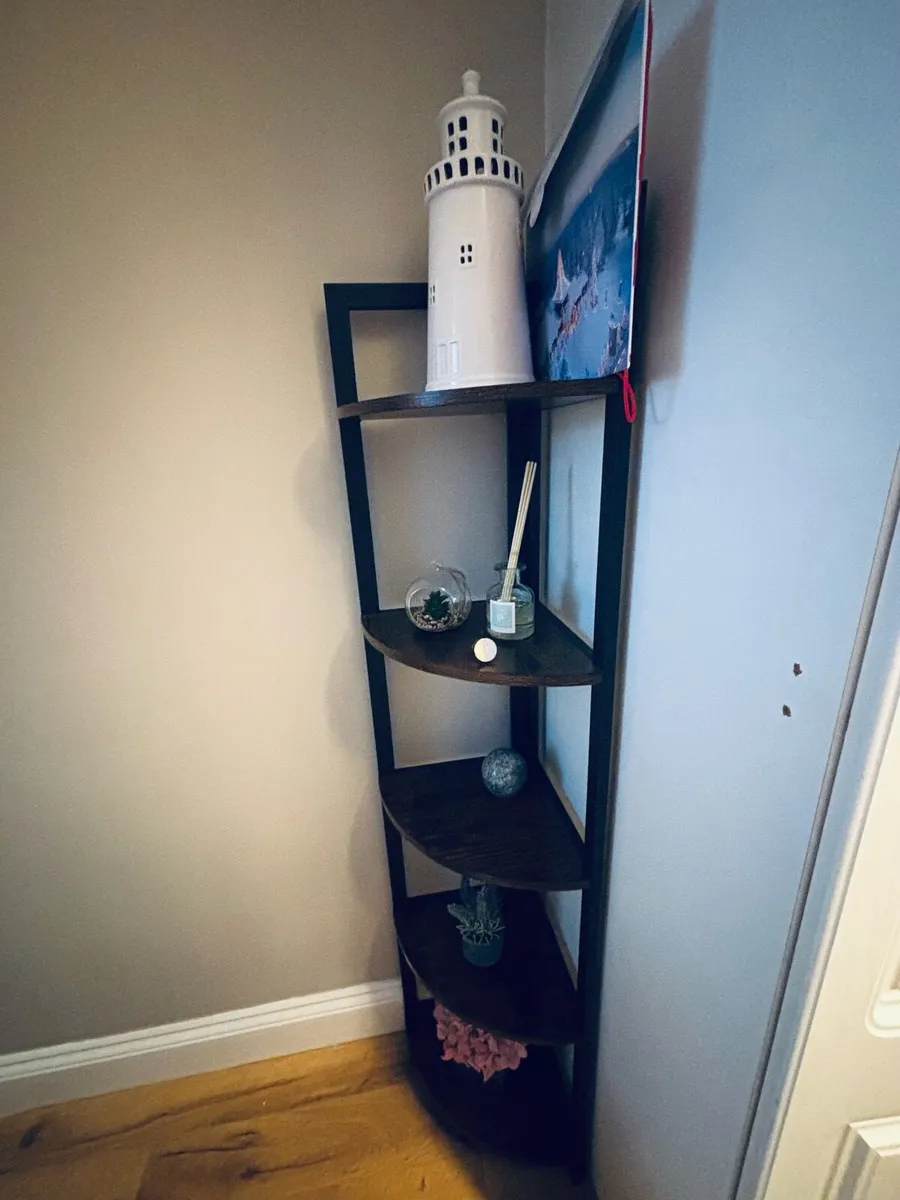 5 Tier Corner Bookcase - Image 1