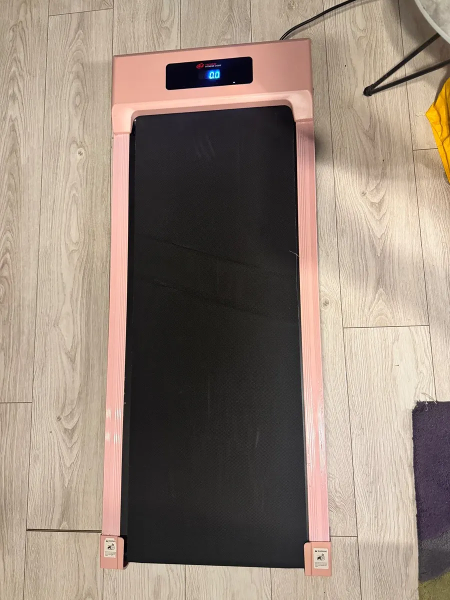 Treadmill / walking pad - Image 1