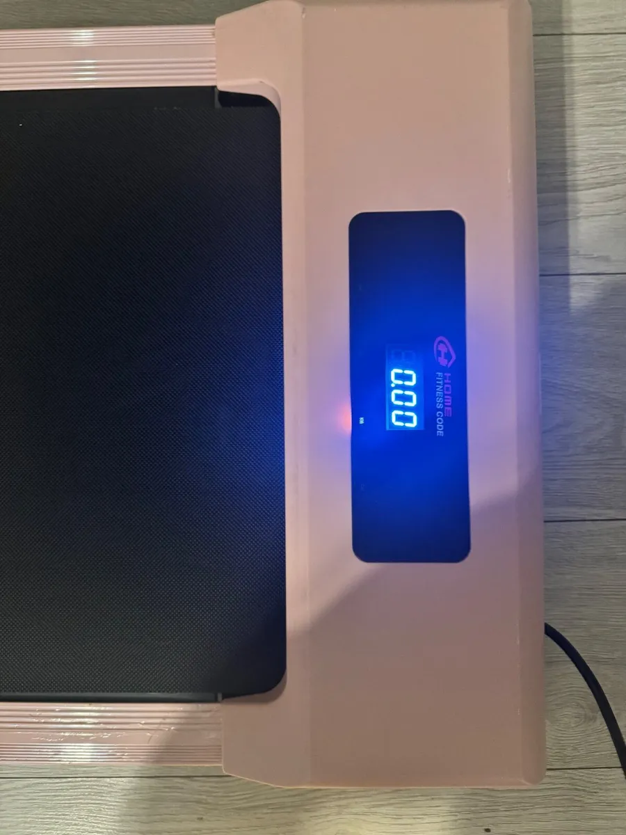 Treadmill / walking pad - Image 3
