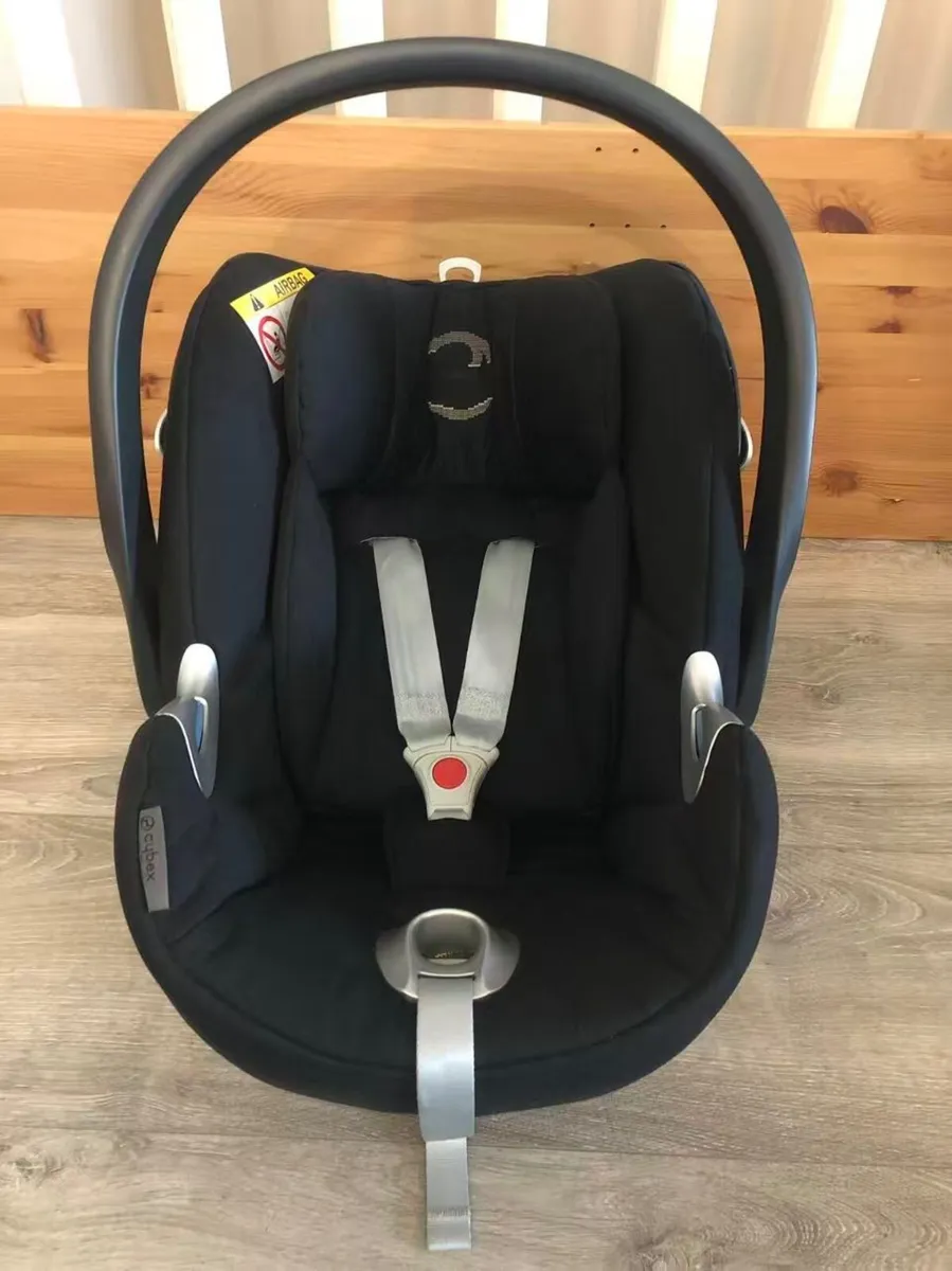 New born baby car seat - Image 1