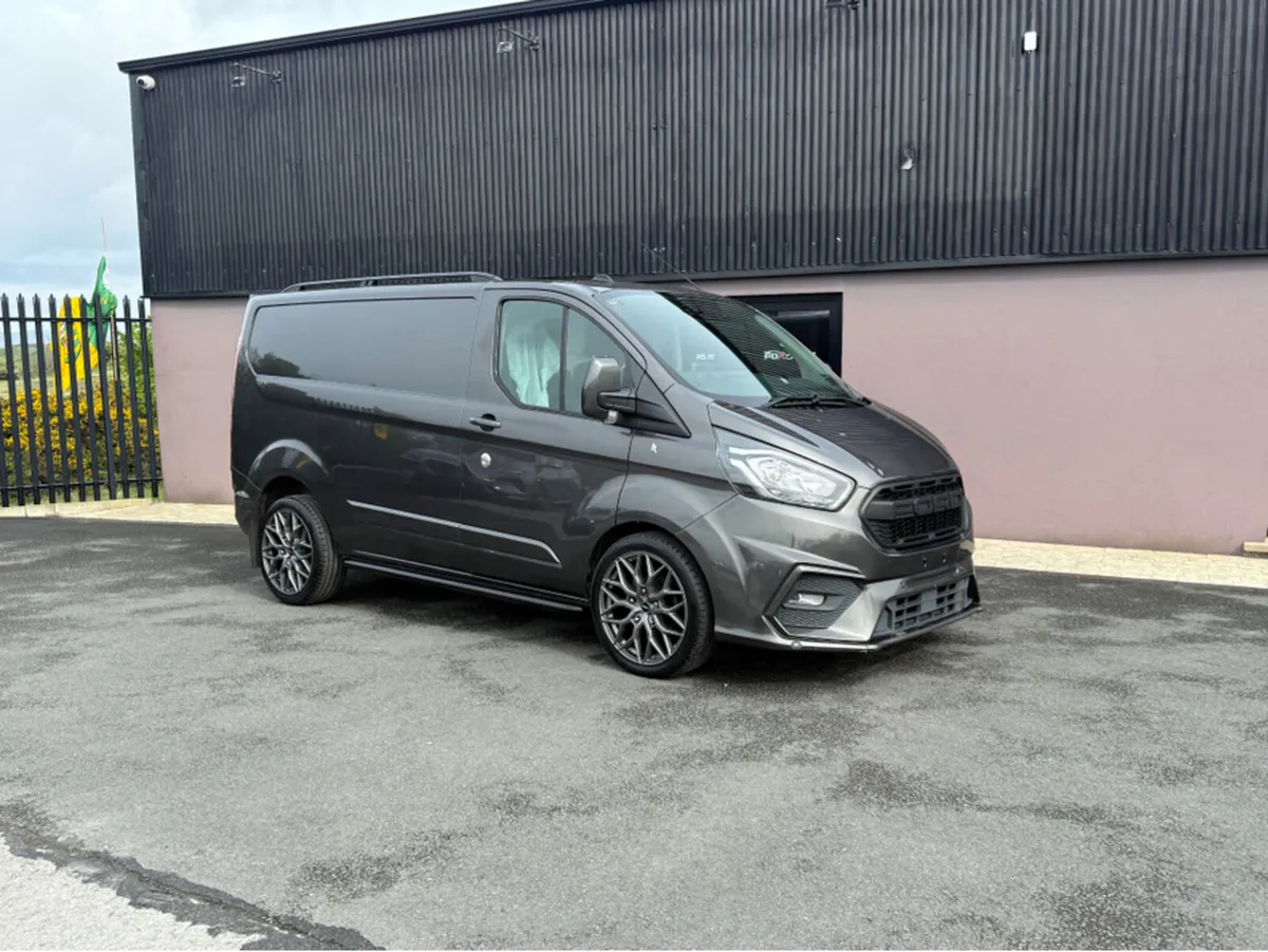 Ford Transit Custom CUSTOM LIMITED EDITION - Image 1