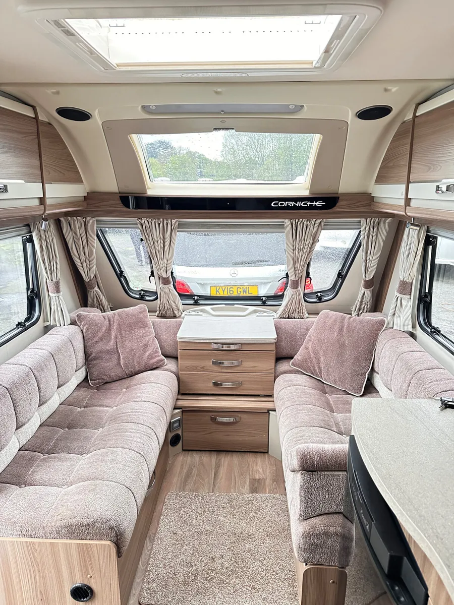 ✨STUNNING SWIFT CORNICHE 4 BERTH FIXED BED✨ - Image 4