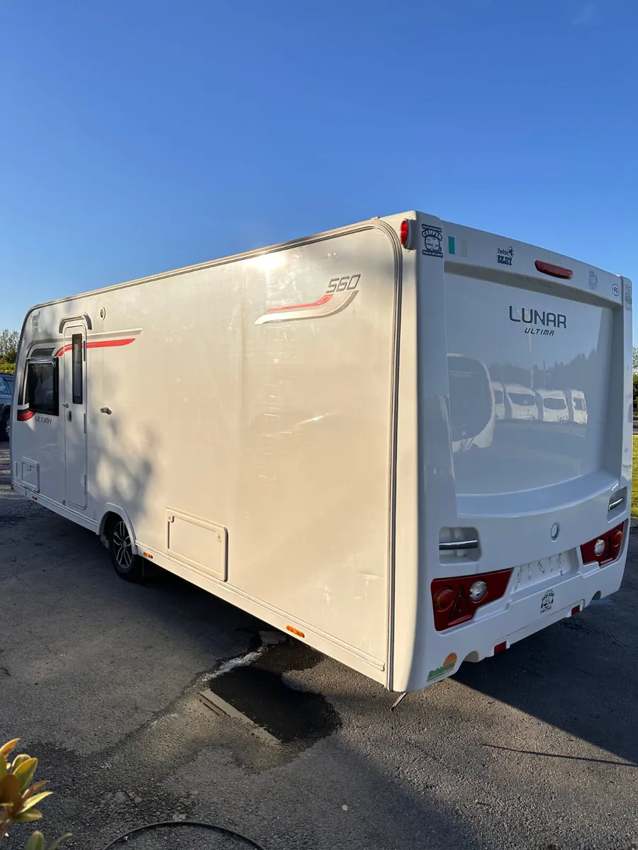 ✨STUNNING LUNAR ULTIMA 4 BERTH ISLAND BED✨ - Image 2