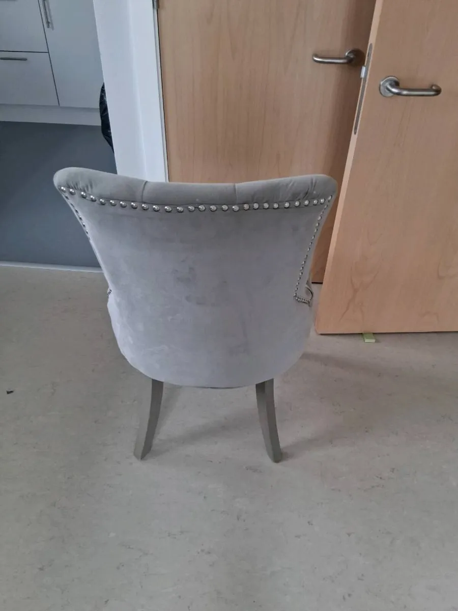 Dining chairs - Image 1