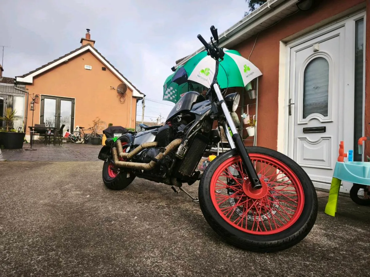 Honda Shadow 600 cc bobber - Image 1