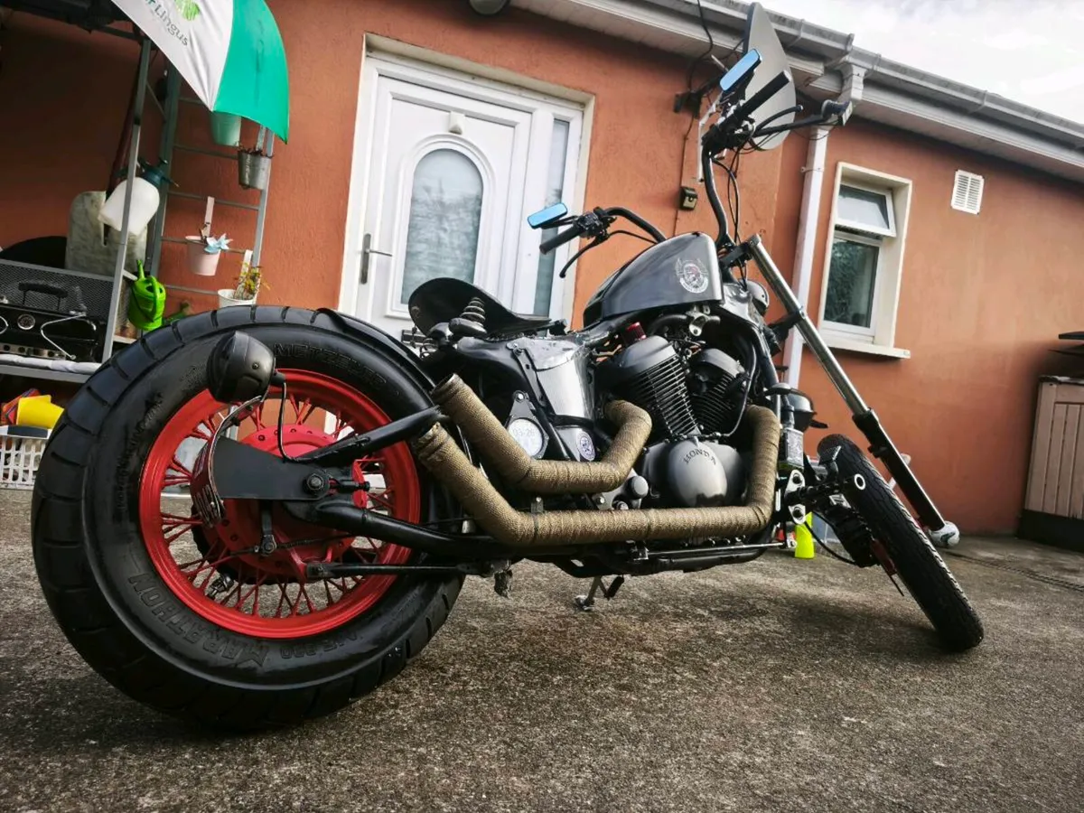 Honda Shadow 600 cc bobber - Image 2