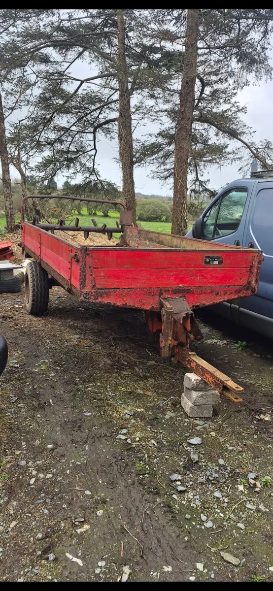 Dung spreader - Image 1
