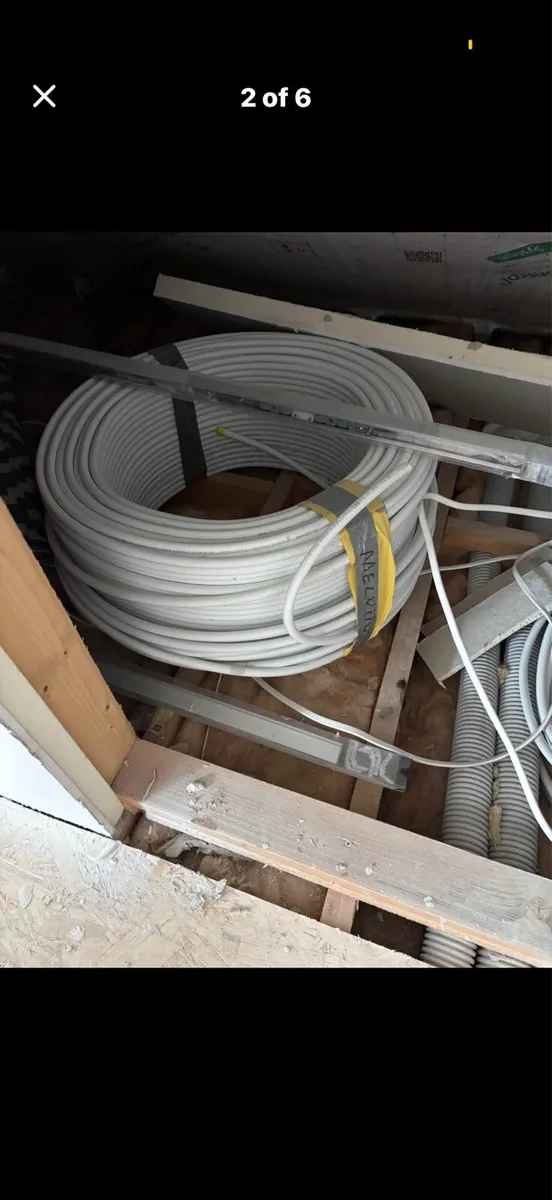 Underfloor heating pipe - Image 1