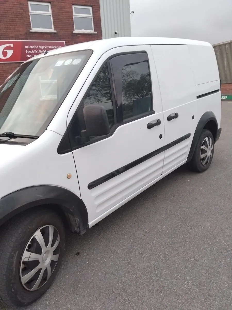 Ford Transit Connect - Image 2
