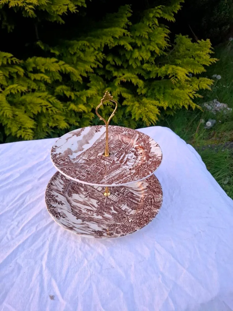 2 tiers brown ceramuc cake stand postage possible - Image 1