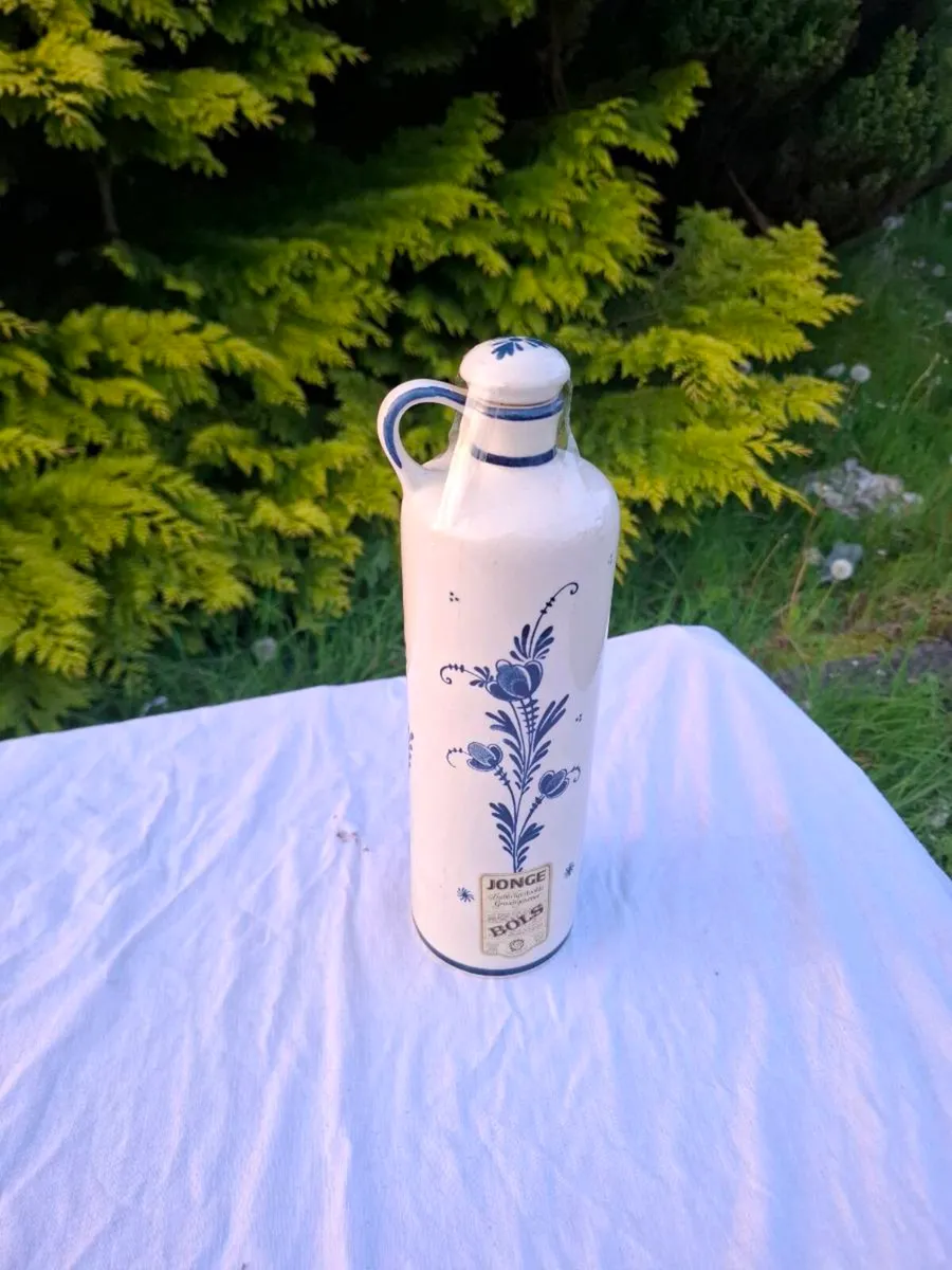 Blue and white delft style bottle postage possible - Image 2