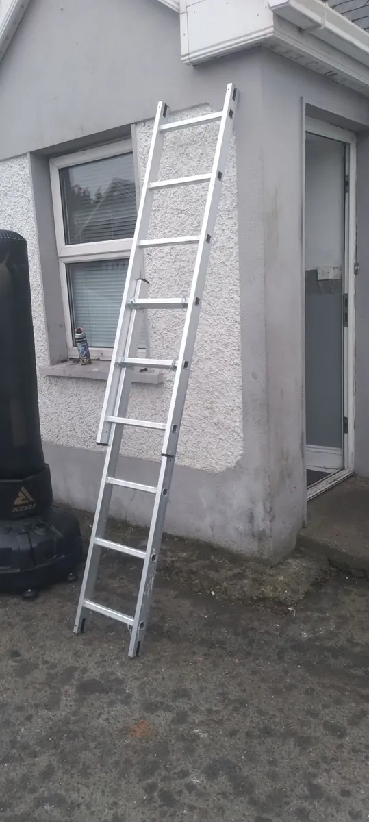 Handy 2 way ladder in great condition priced - Image 1