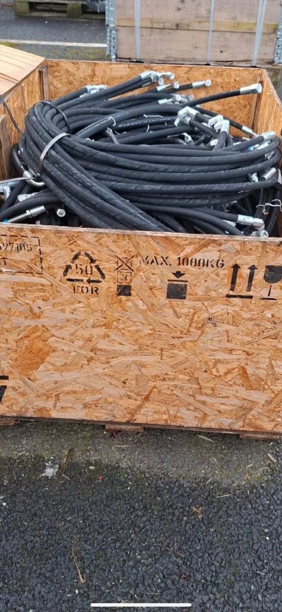 Hydraulic hoses - Image 3