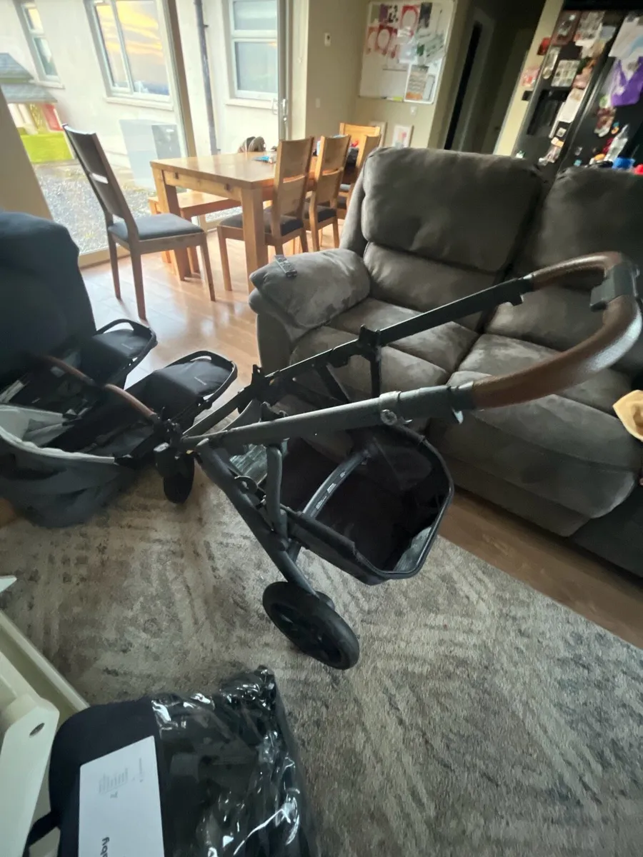 Uppa Baby Vista V2 - Image 2