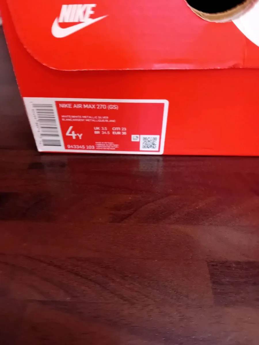 NIKE LADIES TRAINERS NEW BOXED - Image 2