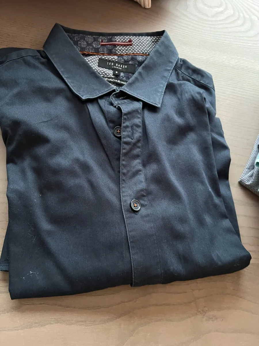 Tommy Hilfiger shirts - Image 4