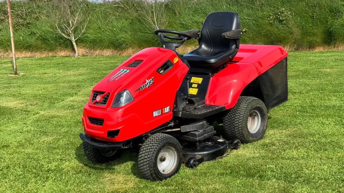 Starjet seco ride-on mower - Image 1