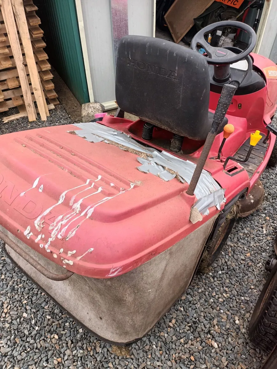 15hp Vtwin Honda Engine - Image 3