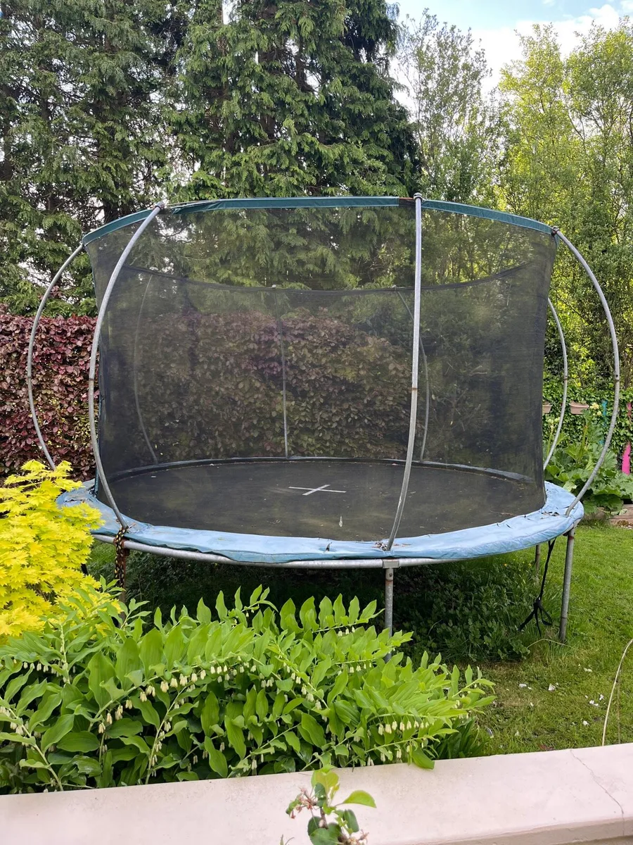 Trampoline