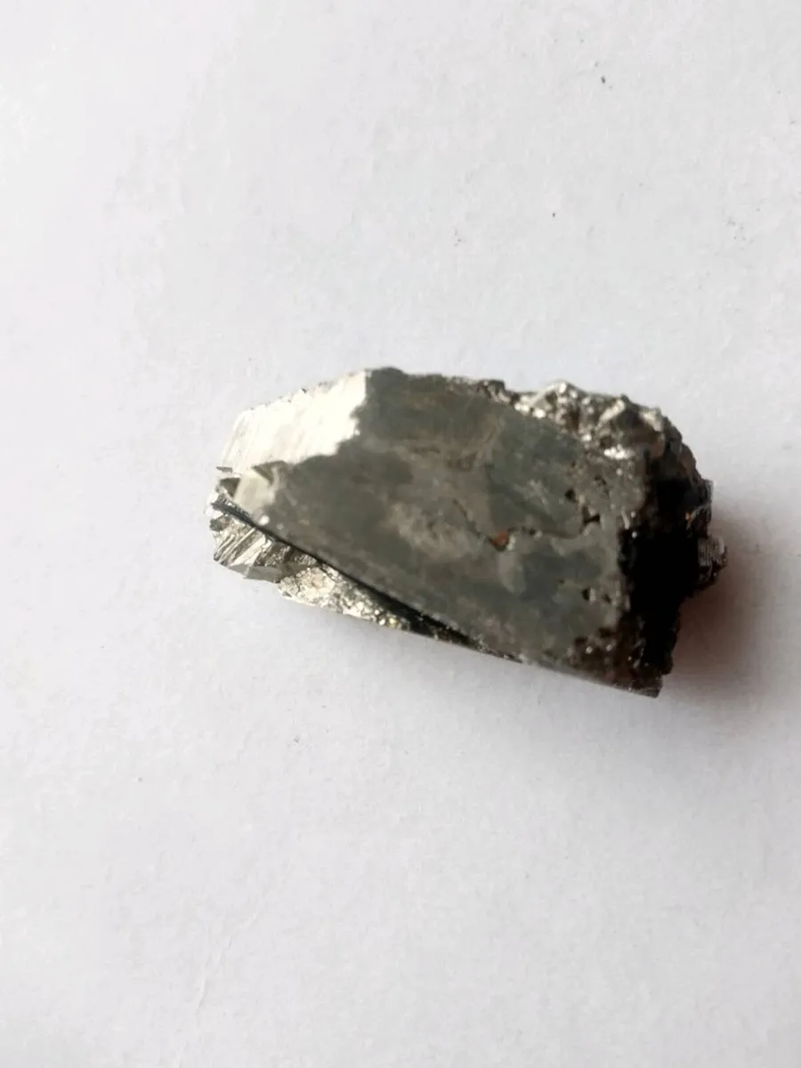 Old Italian cut mineral block/ nugget - Image 1