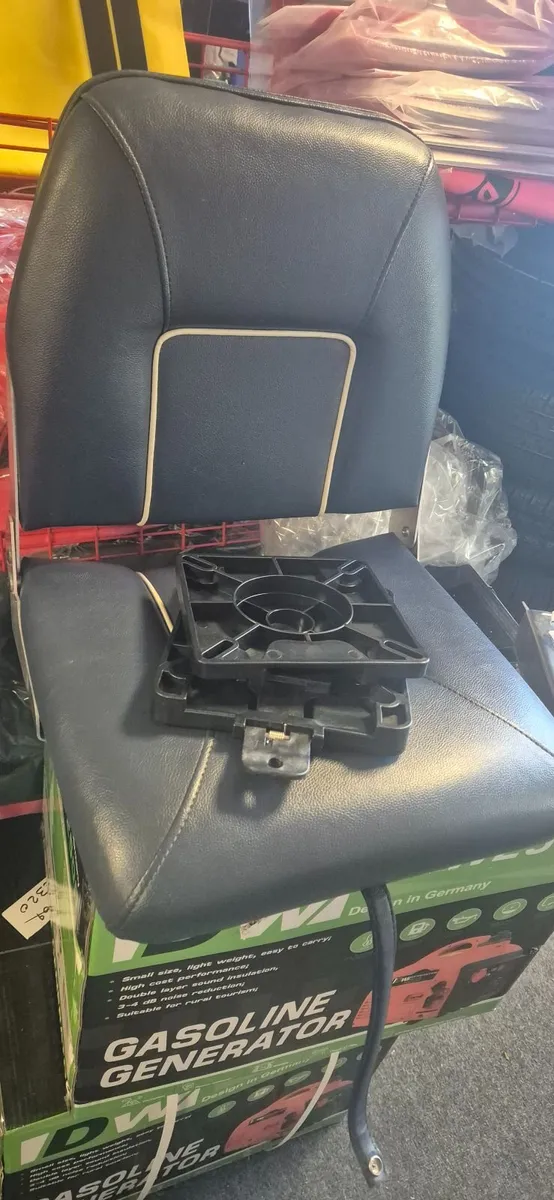 €75   ... 1 only this Seat + clamp €75